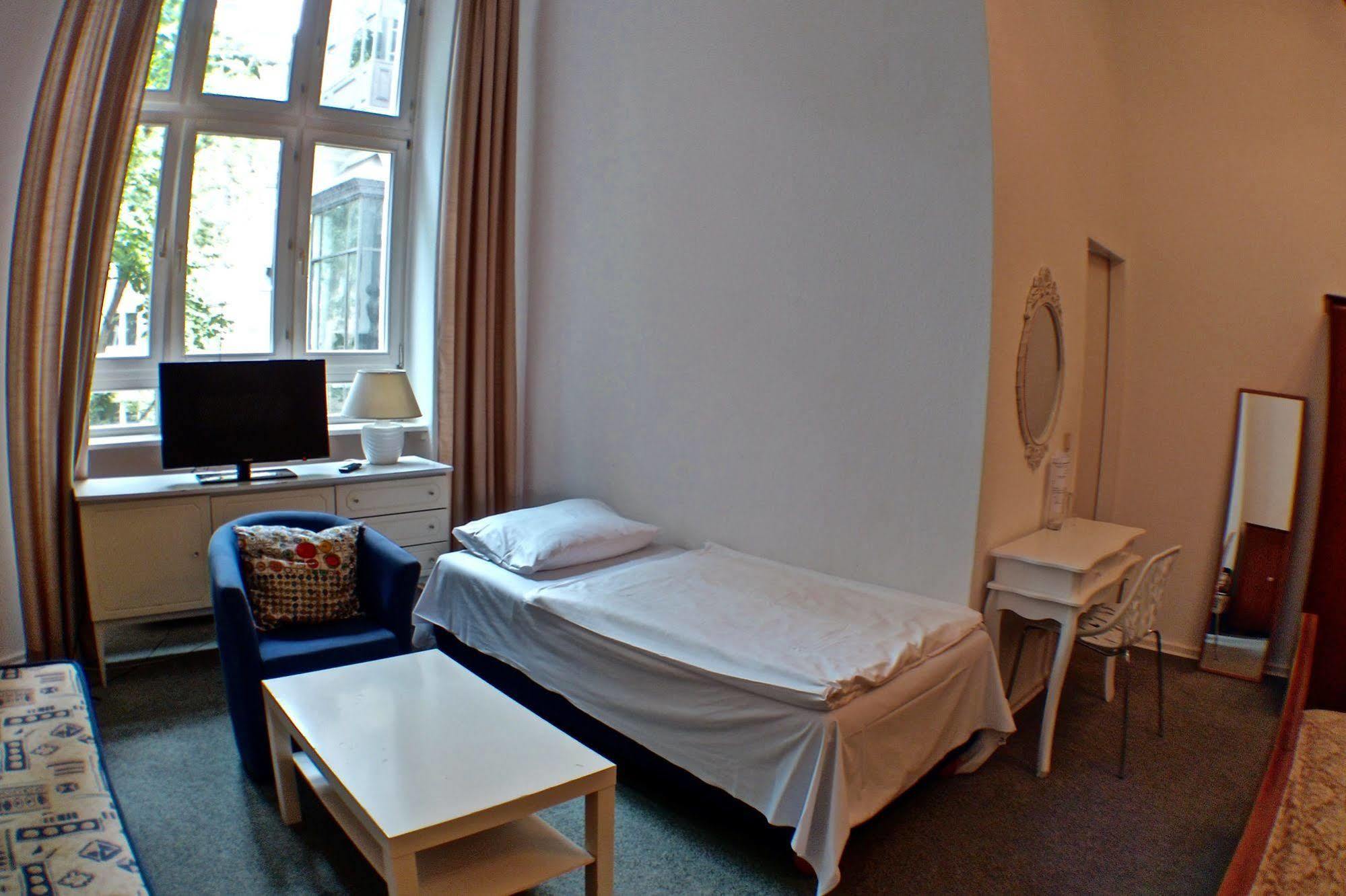 Midi Inn City West am Ku'damm Berlin Bagian luar foto